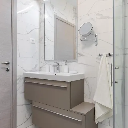 Appartement Elysian Zen Luxury - Two Bedroom With Terrace And Sea View