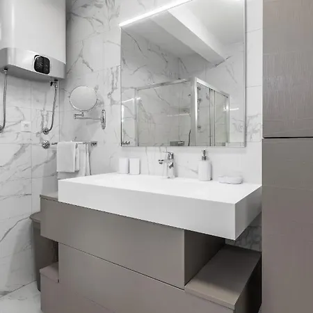 公寓 Elysian Zen Luxury - Two Bedroom With Terrace And Sea View