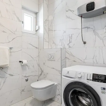 Elysian Zen Luxury - Two Bedroom With Terrace And Sea View Apartment