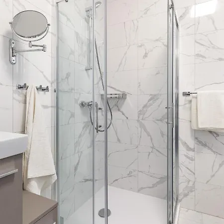 Elysian Zen Luxury - Two Bedroom With Terrace And Sea View