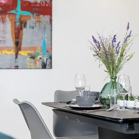 Elysian Zen Luxury - Two Bedroom With Terrace And Sea View