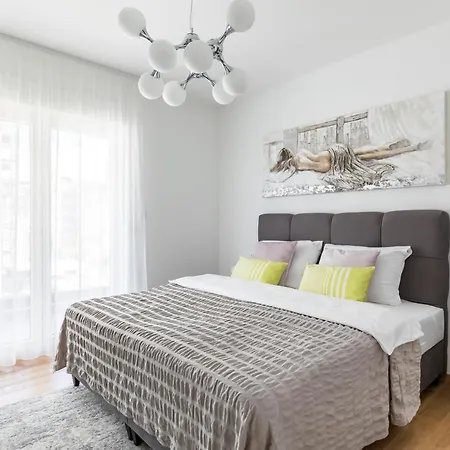 Elysian Zen Luxury - Two Bedroom With Terrace And Sea View Daire *